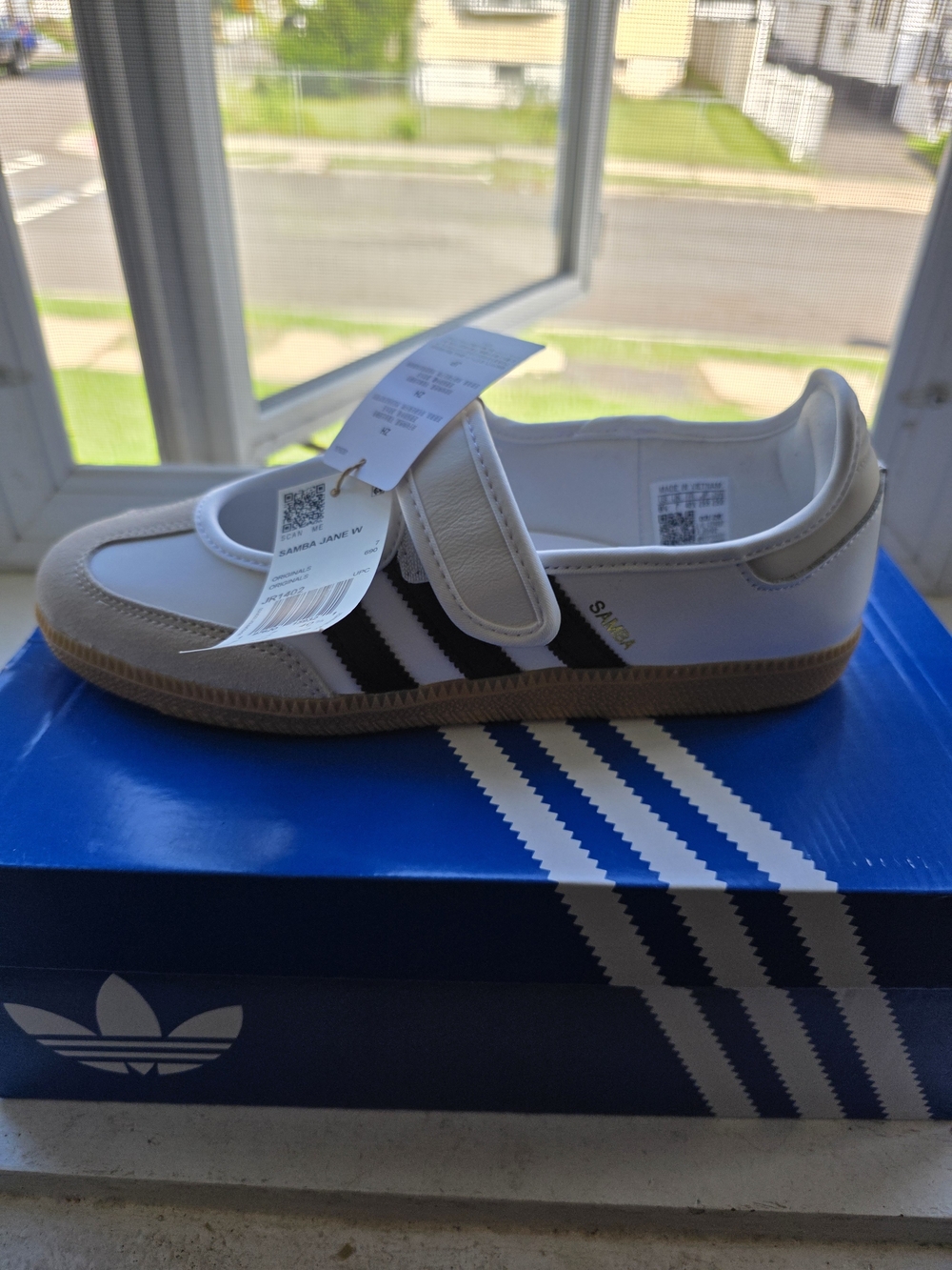 adidas White Black Gum Samba Velcro Sneakers - Picture 7 of 8